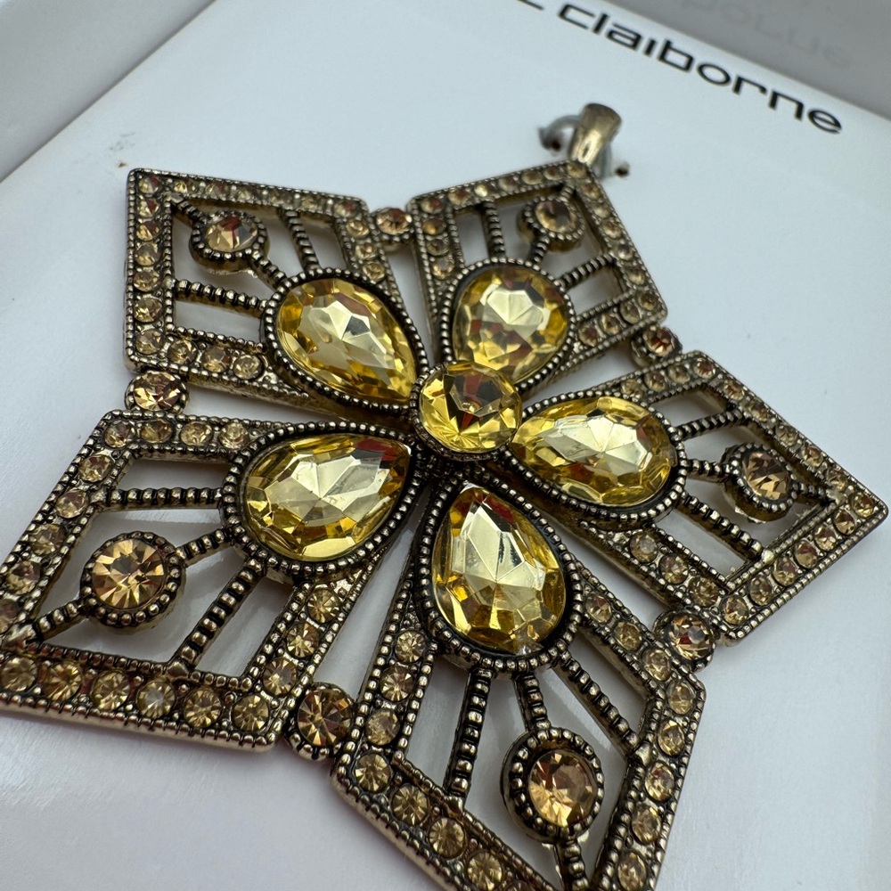 Brand New Liz Claiborne Gold and Amber Holiday Pendant